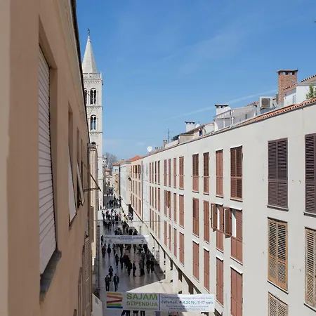 Main Street * 扎达尔